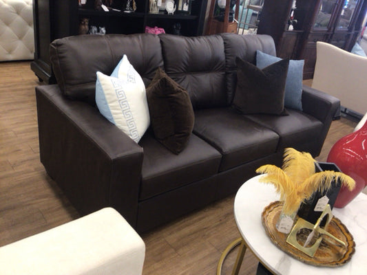 85" X 38" X 39" Ashley Furniture Santorine Dark Brown Leather Sofa
