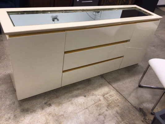 AS-IS Collezione Marella Cream Lacquered & Gold Mirrored Top Credenza