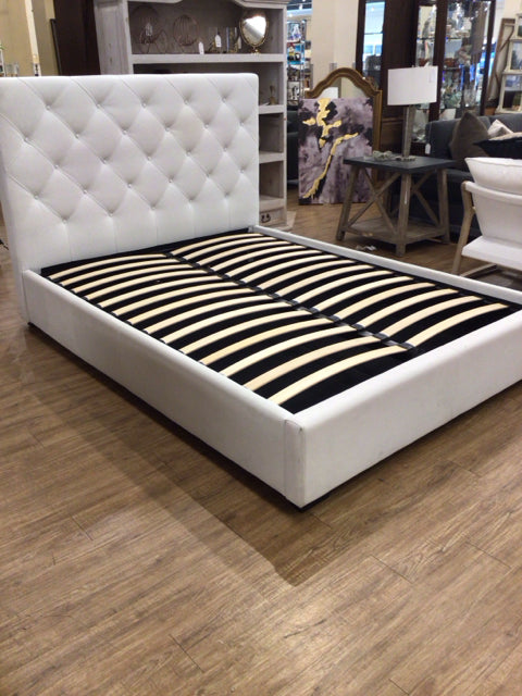 MH2G White Button Tufted Under Storage Queen Bed