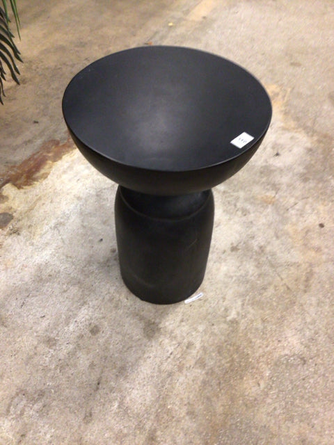13" Round Black Stone End Table
