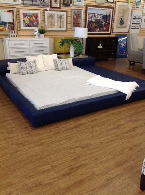 King Bonaldo Blue Leather Bed w/Built-In Bench