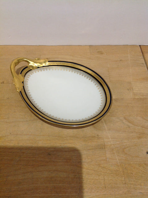 7" Oval Porcelain Serving Dish