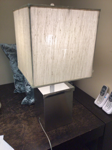 Metallic Square Base Table Lamp W/Shade