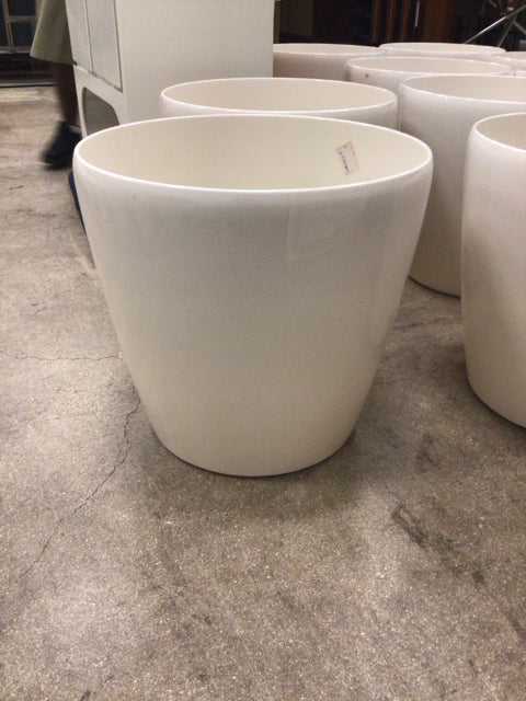 20" X 19" Lechuza Classico Premium White Planter