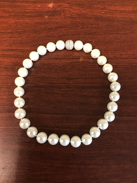 Large Pearl Choker W/Rhinestone Clasp