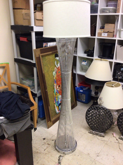 Twisted Metal Chrome Base Floor Lamp W/Shade