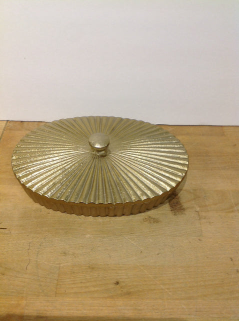 11" Gold Metal Shallow Oval Box w/Lid