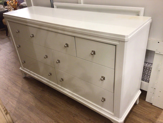 AS-IS White Seven Drawer Dresser W/Mirror(Blemish On Top)