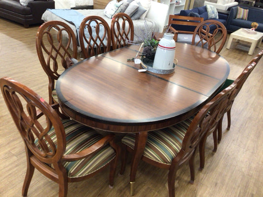 AS-IS American Drew Oval Dining Table W/8 Chairs/2 Leafs/Pads