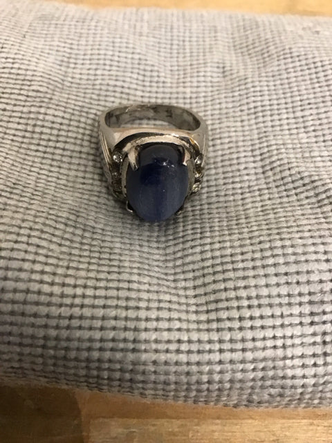 Art Deco Style Silvertone W/Star Sapphire Like Stone Ring