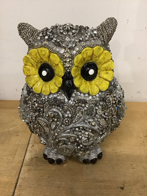 11"x6" Owl Flutter By Susan David COA