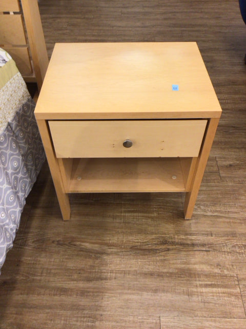 Light Wood One Drawer Nightstand