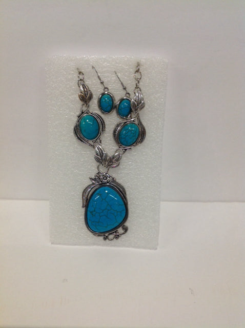 Silver Necklace w/Turquoise & Earrings
