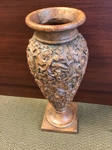 32" Ornate Decorative Footed Floor Vase/Urn