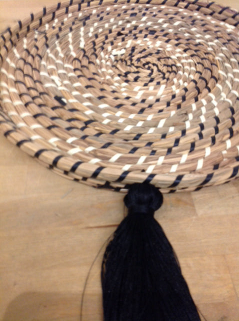 Tray- 18" Wicker W Black Tassel