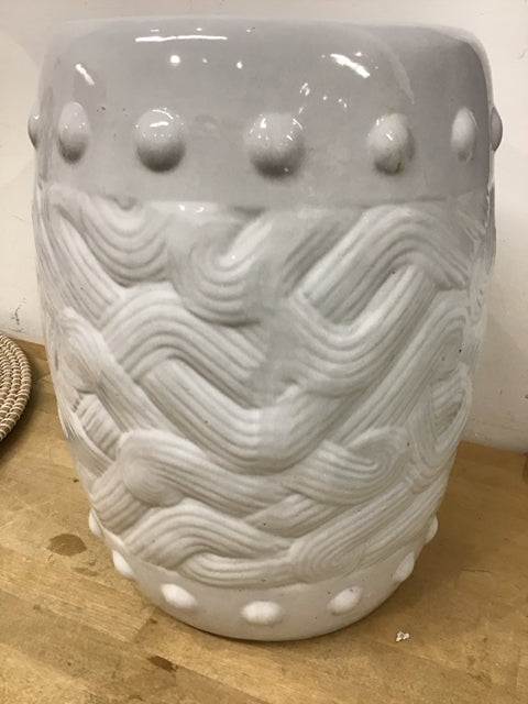 17" White Ceramic Wavy Textured Pattern