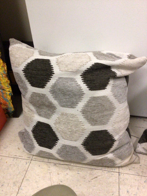 Octagon Pattern Pillow