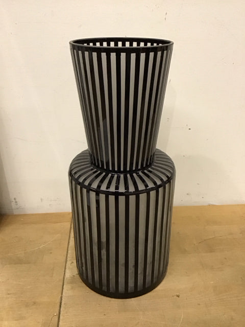16" Black & Gray Roulette Vase By KARE Design