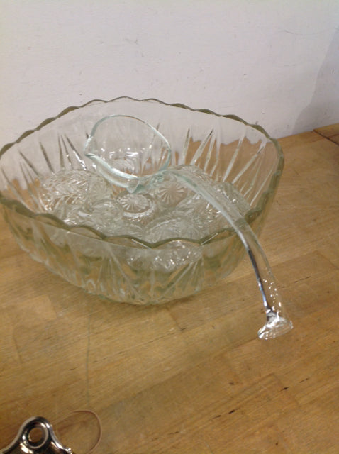 Jeanette Glass Punch Bowl W 8 Cups & Ladle