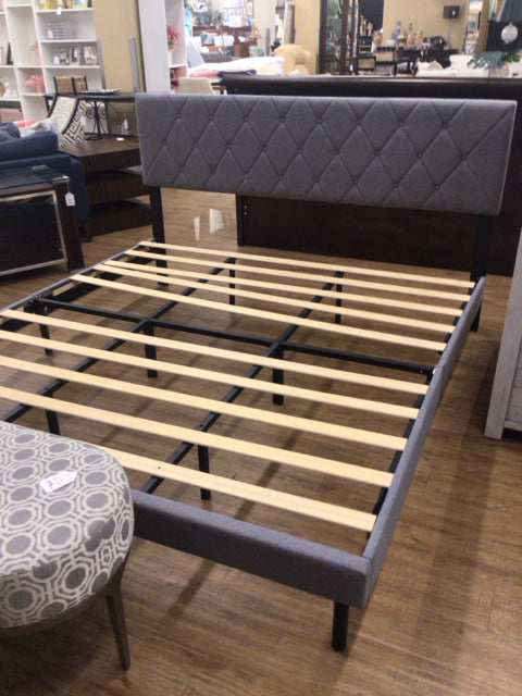 Grey Fabric Tufted King Platform Bed