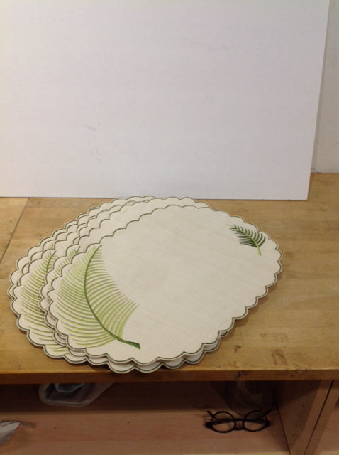 6 Scalloped Oval Linen Placemats