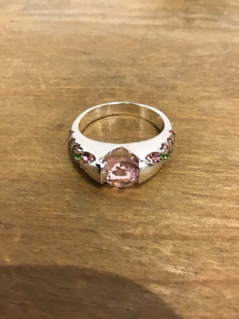 Silvertone Pink Stone W/Green Stone Vine Ring