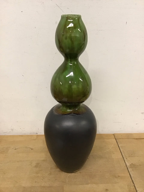 22" Green & Black Ceramic W/Metal Overlay