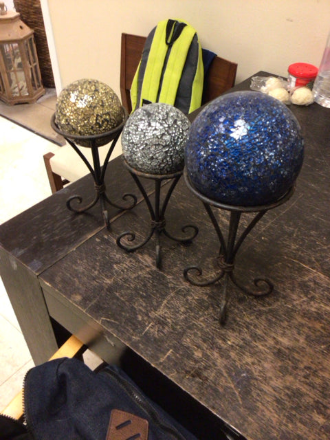 Set Of 3 Assorted Mosaic Balls On Stands