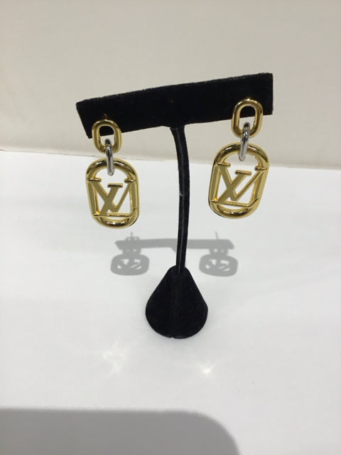 Louis Vuitton Style Gold Oval Earrings