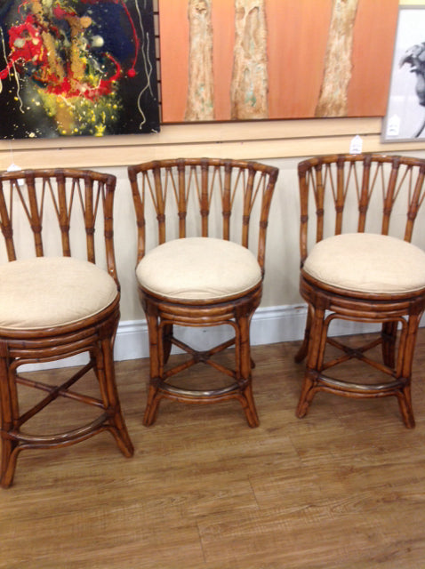 Set Of 4 South Beach Swivel Counter Stools