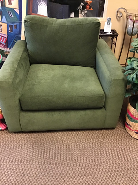 Green Fabric Swivel Chair