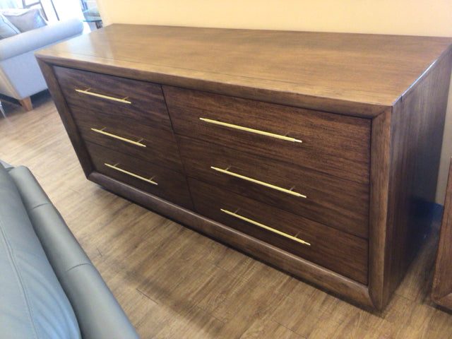 34" X 74" X 21" Stanley Furniture Panavista Panorama Dresser