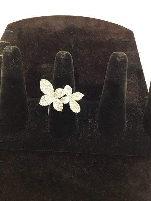 Silver Cartier Style 2 Flower Paive Ring