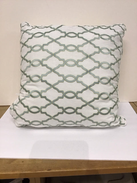 White Matelasse Pillow w/Lattice Pattern
