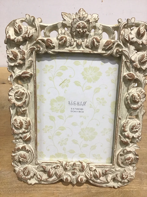 5"x7" Cream Ornate Resin Photo Frame