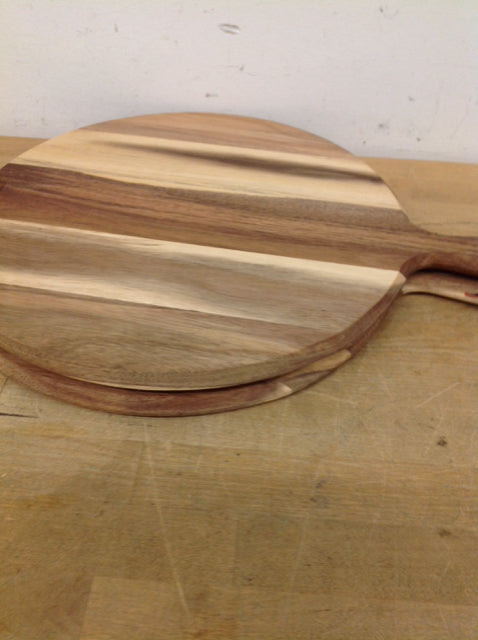 18" Pair Of Wood Cutting Boards