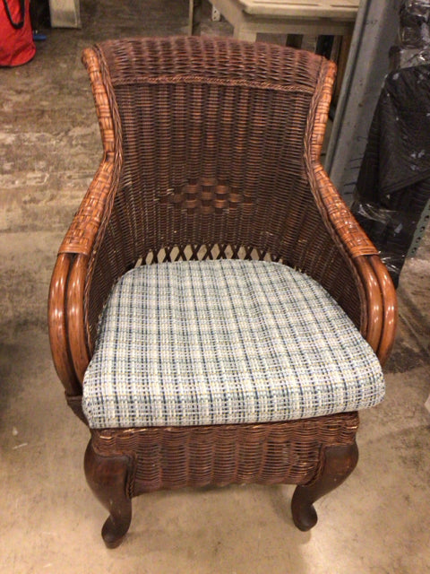 AS-IS Wicker Chair W/Cushion(Wear On Wicker)