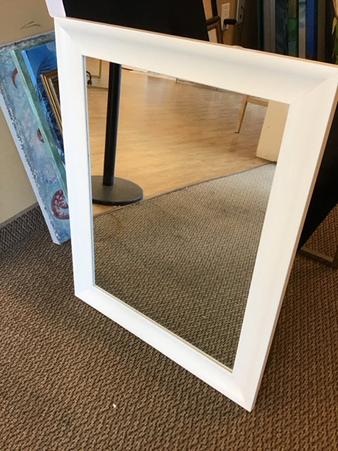 23"x29" White Mirror