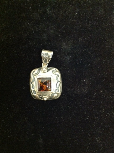 Silver Pendant w/Amber Stone