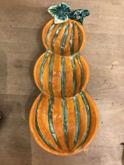 14" Pacific Rim 3 Stacked Pumpkin Tray
