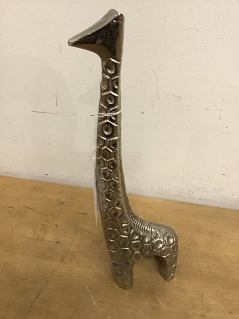 15" Silver Geometric Pattern Metal Giraffe