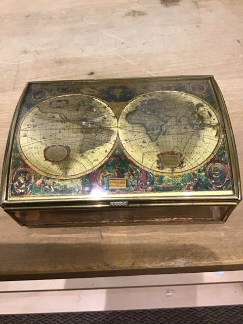 5.5"x4" World Globe Music Box