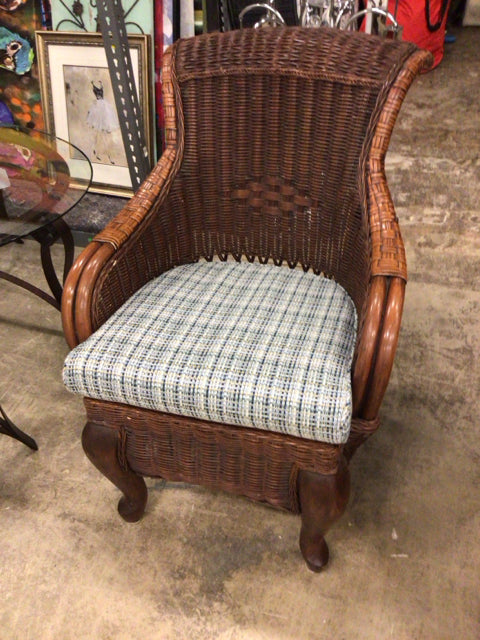 AS-IS Wicker Chair W/Cushion(Wear On Wicker)