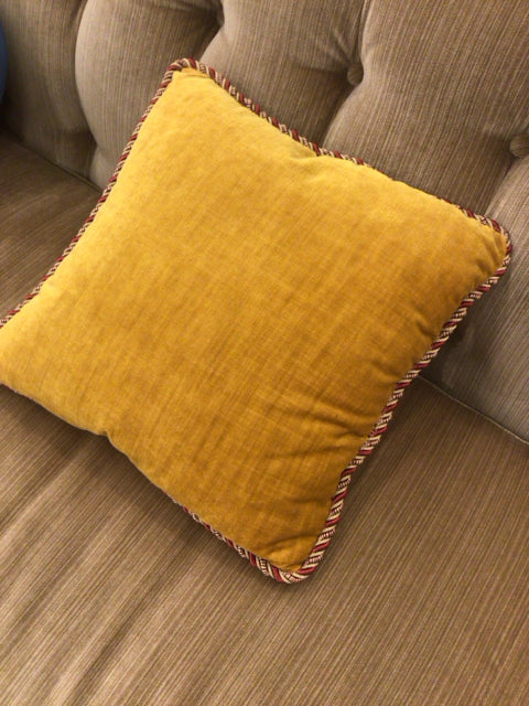 Small Square Gold Pillow W/Red & Gold Twisted Border
