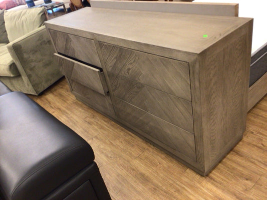 AS-IS RH Herringbone 6-Drawer Dresser