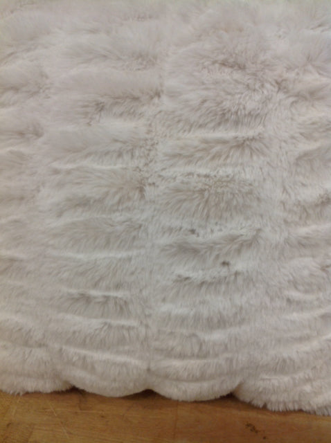 Pillow- 18" White Faux Fur