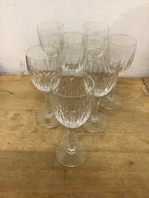 Set Of  7 Clear Tear Drop Pattern Stemware