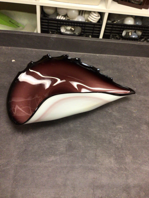 16 3/4" Art Glass Shell Bowl
