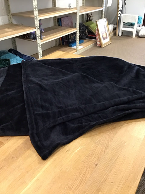 Kate Spade Black Plush Throw/Blanket