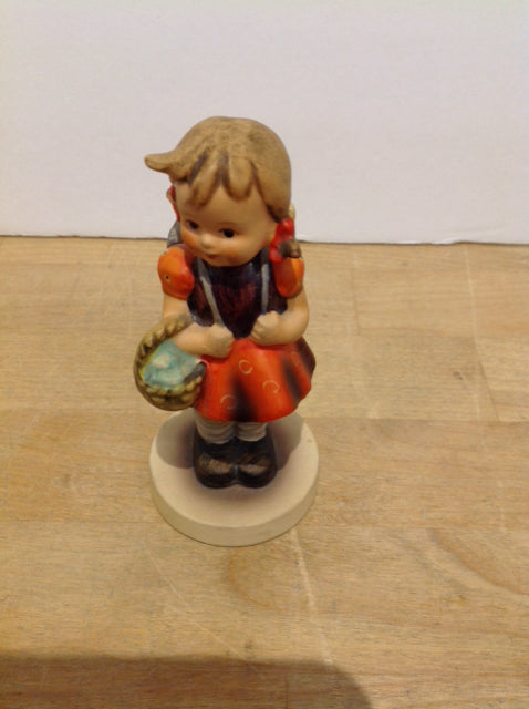 5" Hummel Girl w/Basket & Backpack